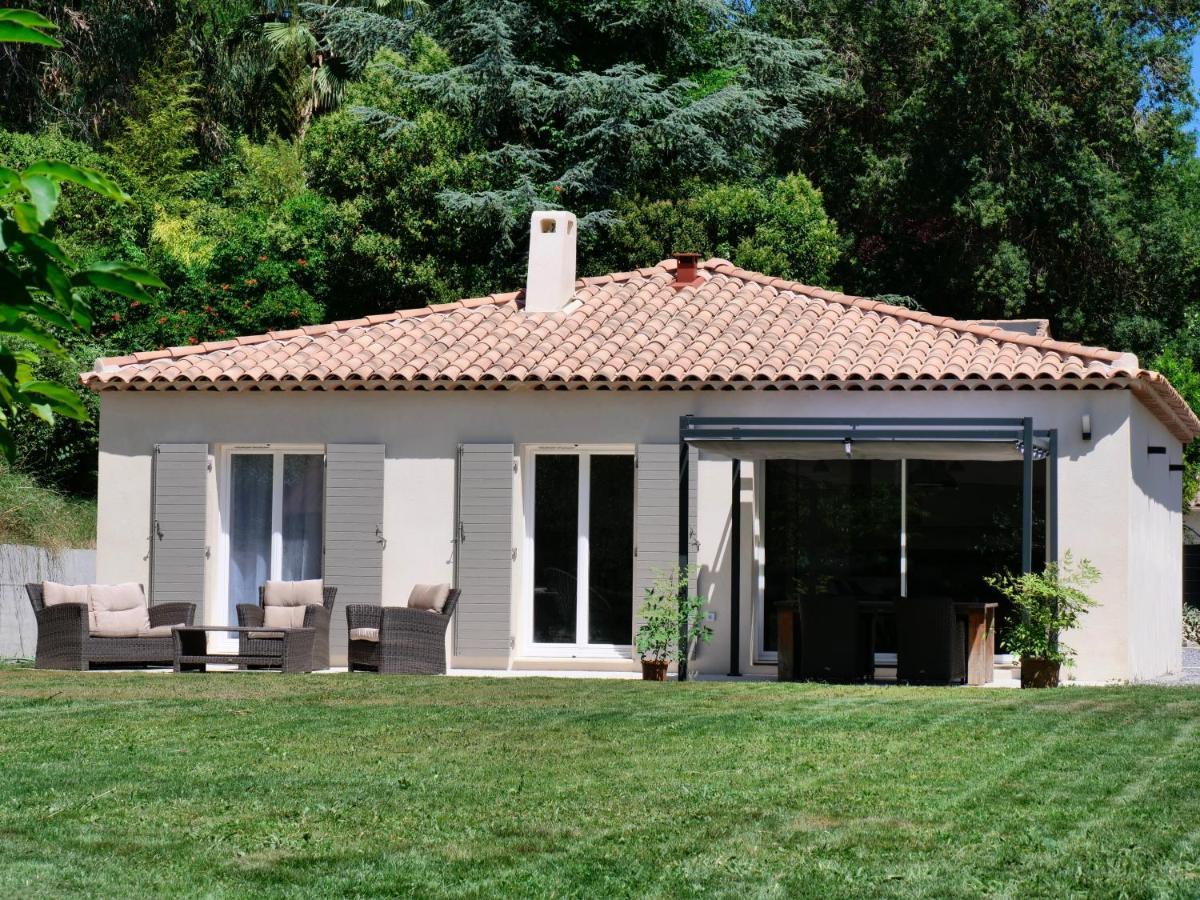 Les Yuccas -Maison Neuve Avec Un Jardin A Saint Paul De Vence Exterior foto